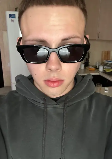 Я Alexey, 24, из Новосибирска, ищу знакомство для общения
