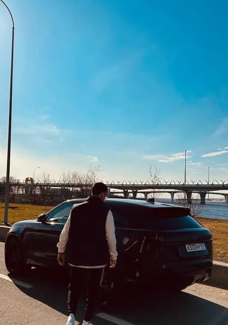 Я Артем, 22, из Москвы, ищу знакомство для общения