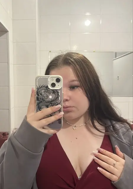 Я Виктория, 18, из Новосибирска, ищу знакомство для совместных путешествий