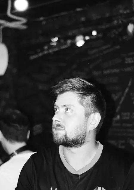Я Андрей, 33, знакомлюсь без обязательств в Москве
