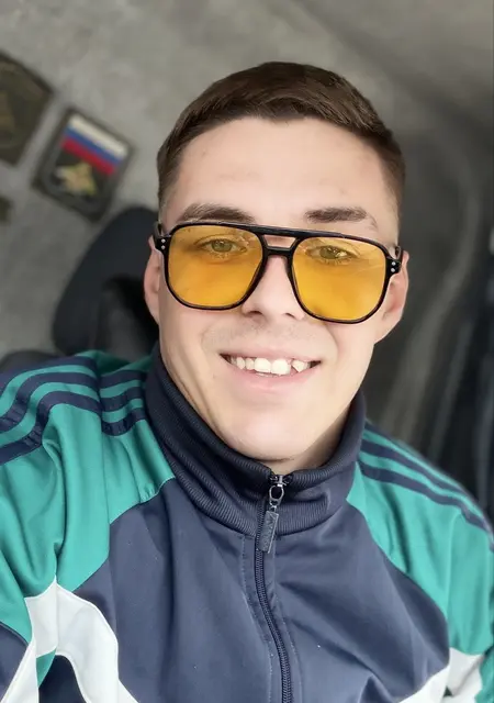 Максим из Сургута, ищу на сайте знакомства на одну ночь