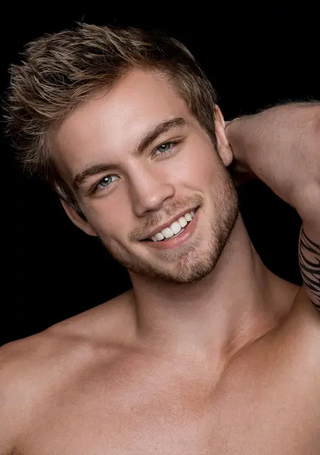 Я Геннадий, 41, знакомлюсь на одну ночь в Соснове