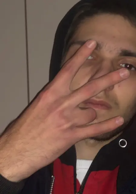 Я Geor, 22, из Владикавказа, ищу знакомство для постоянных отношений