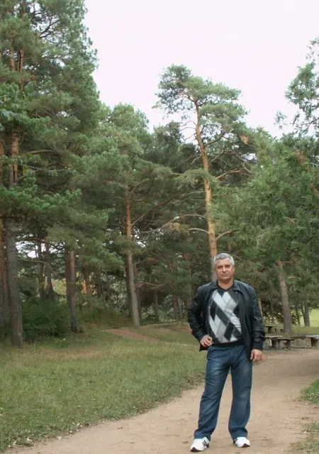 Владимир из Усть-Лабинска, ищу на сайте знакомства на одну ночь