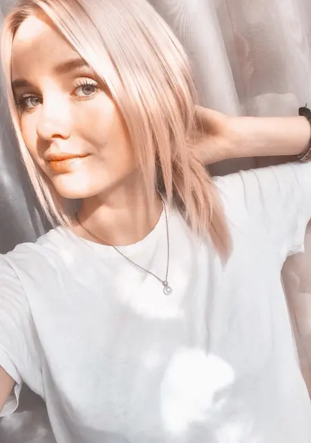 Я Рита, 25, из Курска, ищу знакомство для общения
