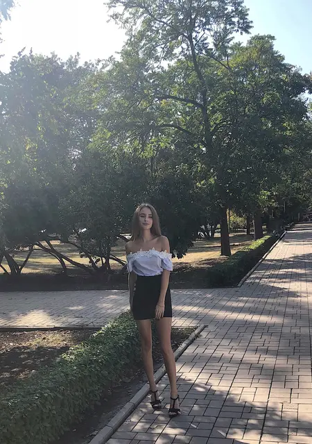 Лера из Абакана, ищу на сайте вирта