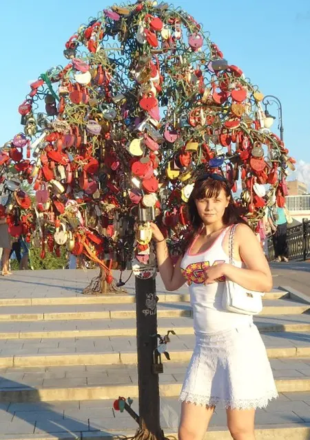 Анна из Луги, ищу на сайте знакомства на одну ночь