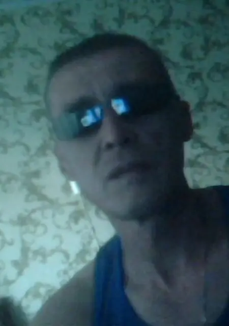 Сергей из Котласа, мне 50, познакомлюсь на одну ночь