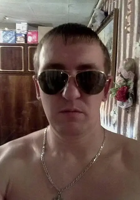 Я Andrey, 42, из Гатчины, ищу знакомства без обязательств