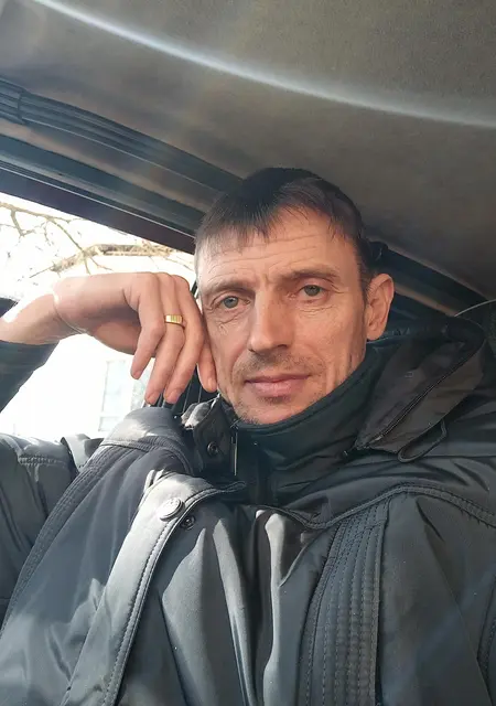 Влад из Ейска, ищу на сайте знакомства без обязательств