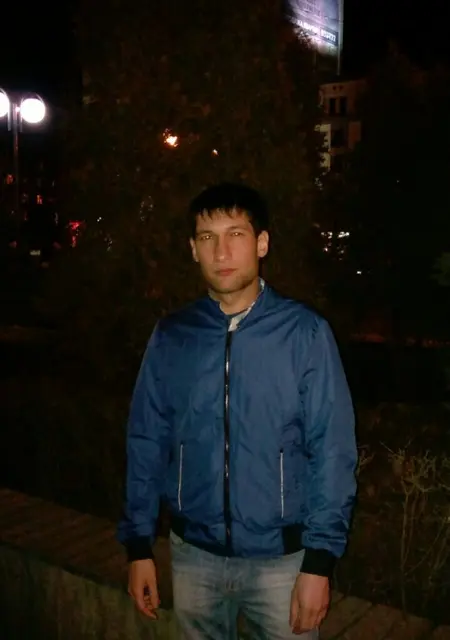 Денис из Пролетарска, ищу на сайте знакомства на одну ночь