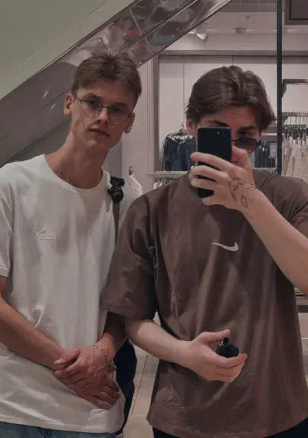 Я Andrew, 21, знакомлюсь для приятного времяпровождения в Михайловске