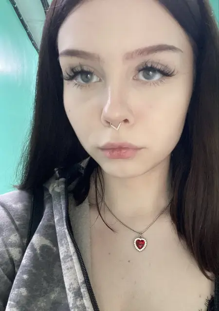 Влада из Мурманска, ищу на сайте знакомства на одну ночь