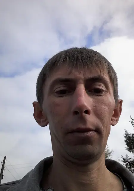 Я Михаил, 38, из Михайловки, ищу знакомство для постоянных отношений