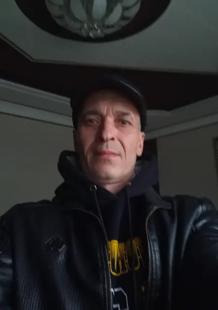 Михаил из Прохладного, ищу на сайте знакомства на одну ночь