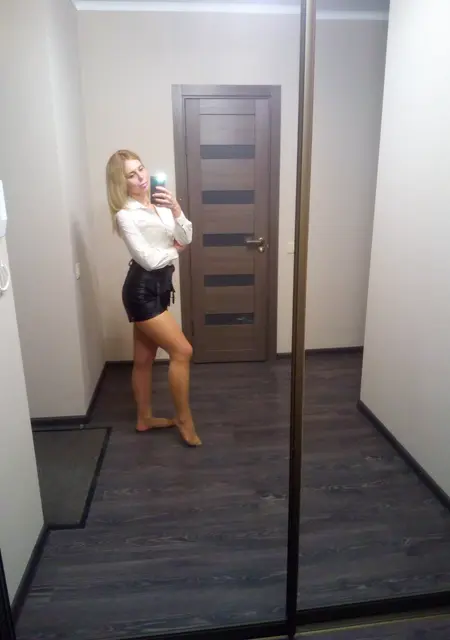 Аня из Новочеркасска, ищу на сайте приятное времяпровождение