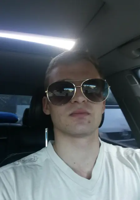 Виктор из Кувшинова, ищу на сайте знакомства без обязательств