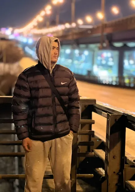 Я Нодир, 23, из Череповца, ищу знакомство для общения