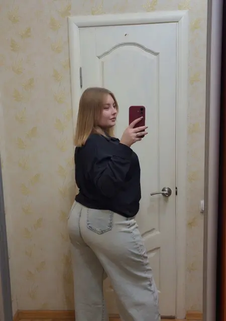 Я Полина, 21, из Ставрополя, ищу знакомства на одну ночь