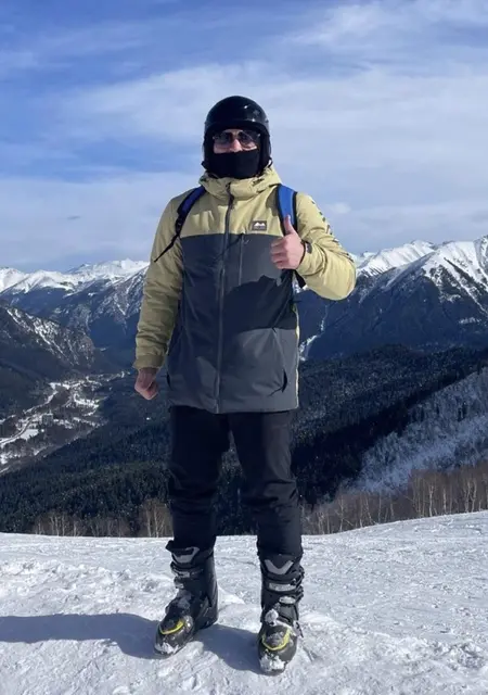 Я Денис, 33, знакомлюсь без обязательств в Санкт-Петербурге