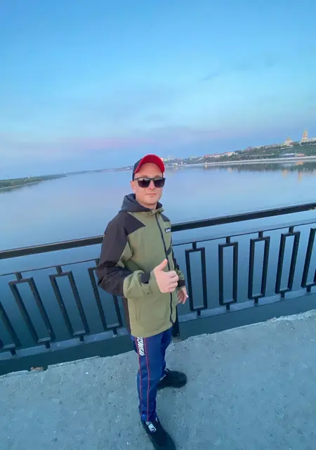 Сергей из Уральского, мне 28, познакомлюсь на одну ночь