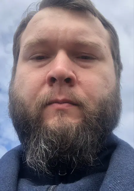 Дима из Мурманска, мне 35, познакомлюсь для дружбы