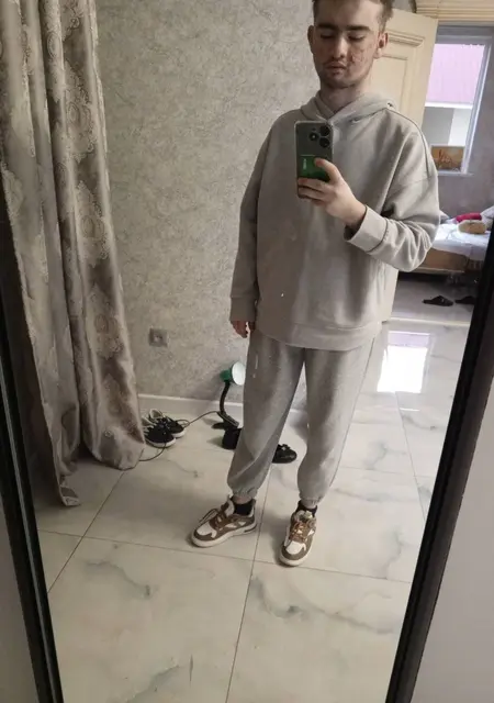 Я Джамбик, 22, из Нальчика, ищу знакомства без обязательств
