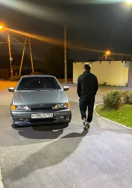 Я Вильян, 22, из Москвы, ищу знакомства без обязательств