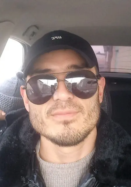 Айбек из Электроуглей, мне 34, познакомлюсь без обязательств