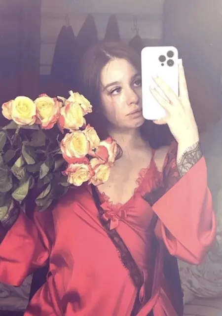 Я Катеринка, 19, из Нижнего Новгорода, ищу знакомство для вирта