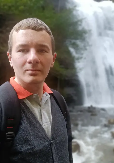 Алексей из Омска, мне 32, познакомлюсь для приятного времяпровождения