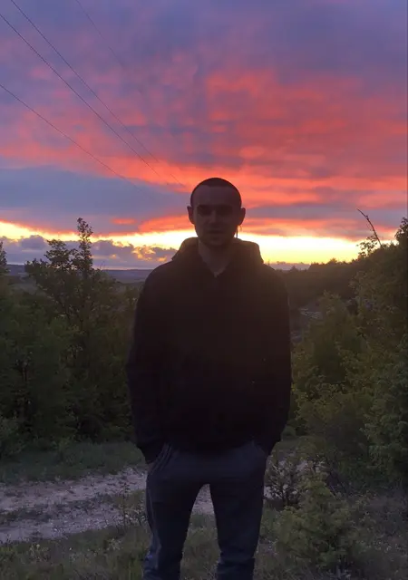 Я Эрнест, 23, из Краснодара, ищу знакомство для открытые отношения