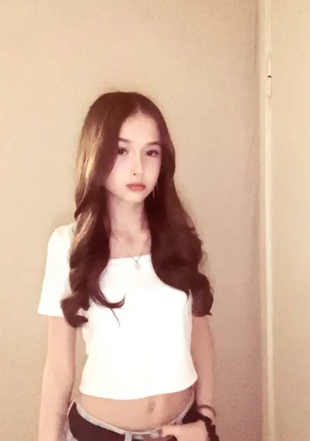 Я Pollr, 20, знакомлюсь для вирта в Астрахани