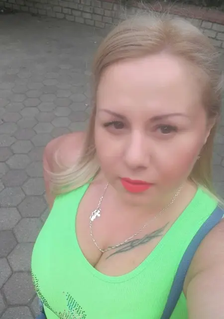 Я Анна, 44, знакомлюсь для приятного времяпровождения в Владивостоке