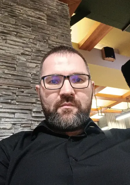 Александр из Краснодара, ищу на сайте знакомства без обязательств