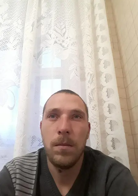 Коля из Зубцова, мне 38, познакомлюсь на одну ночь