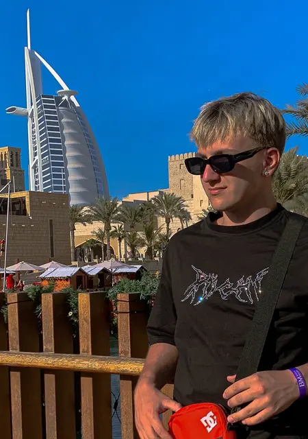 Я Андрей, 25, из Дубны, ищу знакомство для приятного времяпровождения