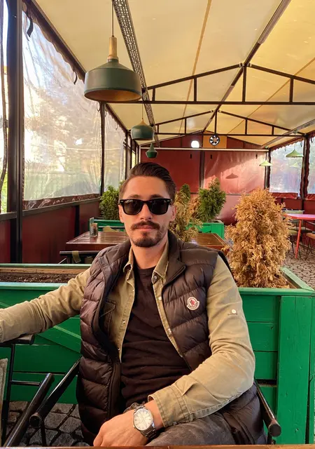 Я Musa, 23, из Великого Новгорода, ищу знакомства без обязательств