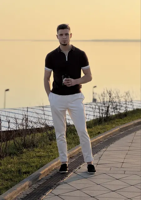 Я Daniil, 25, из Санкт-Петербурга, ищу знакомство для постоянных отношений