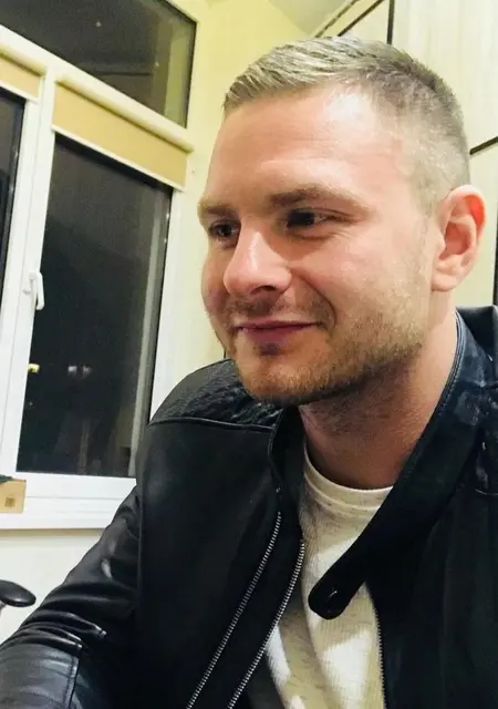 Я Alexander, 37, знакомлюсь на одну ночь в Москве