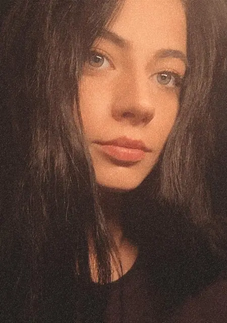 Я Adele, 22, из Хабаровска, ищу знакомство для общения