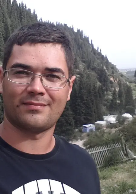 Рафа из Семенова, мне 35, познакомлюсь на одну ночь