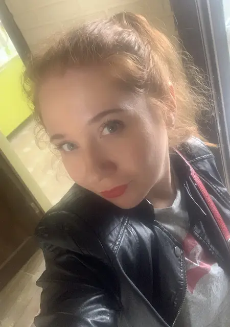 Я Марина, 33, из Таганрога, ищу знакомство для приятного времяпровождения