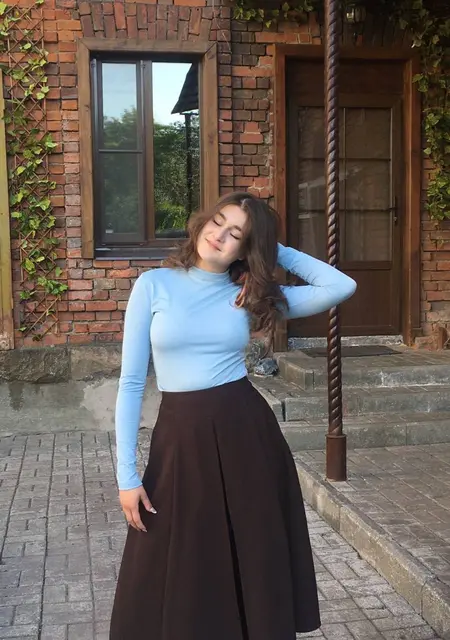 Я Rina, 24, из Ярославля, ищу знакомство для приятного времяпровождения