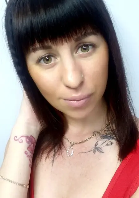 Я Снежана, 33, из Владивостока, ищу знакомство для приятного времяпровождения